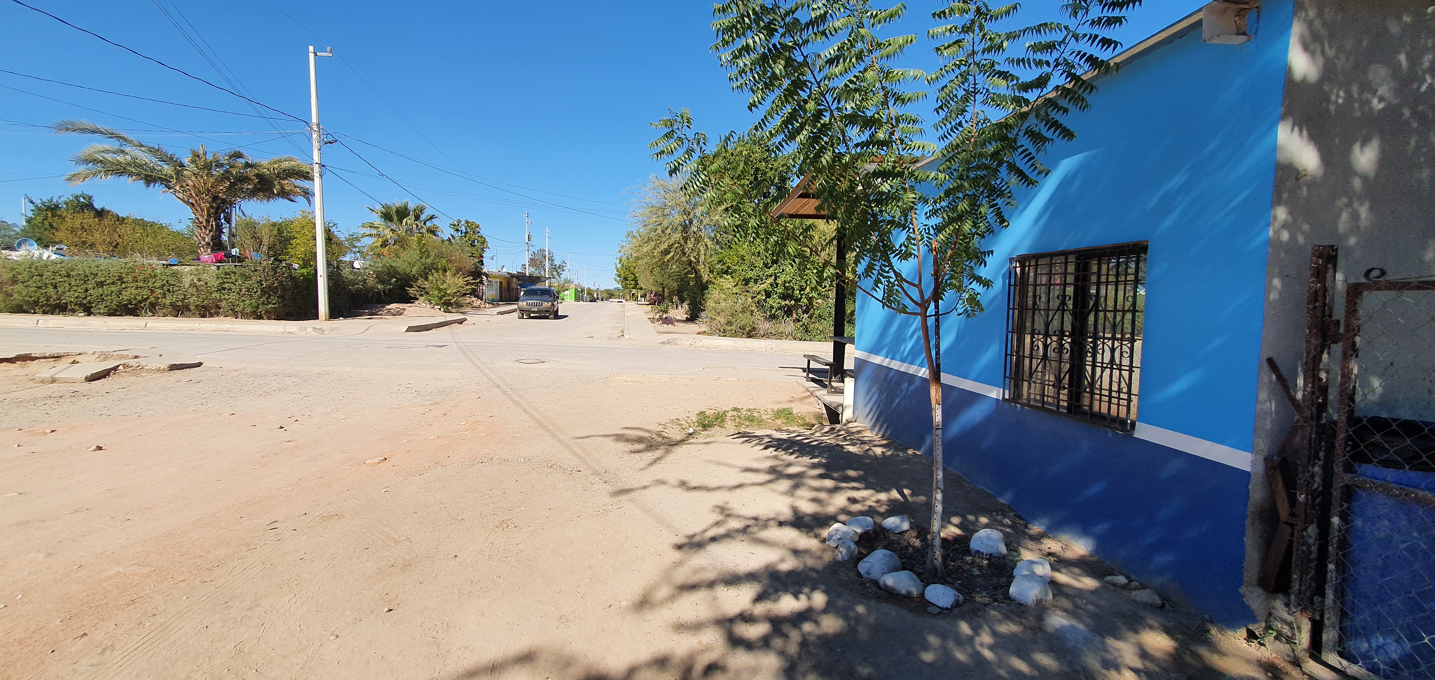 Mini Super Emmanuel Y Taqueria image 9