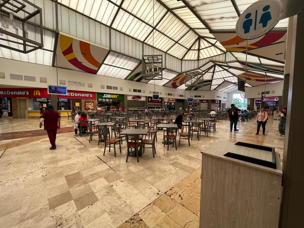 Centro max area comidas image 1