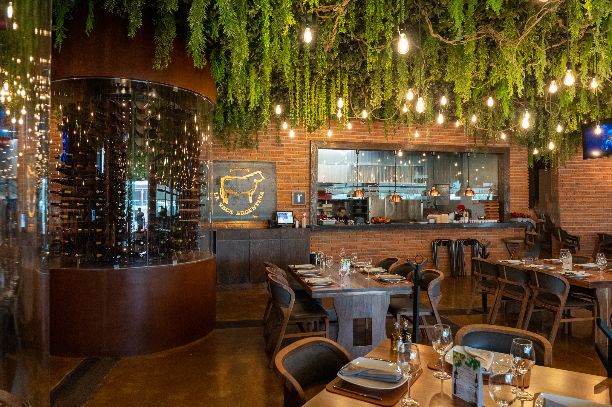 Asador la Vaca Argentina Sur de León image 1