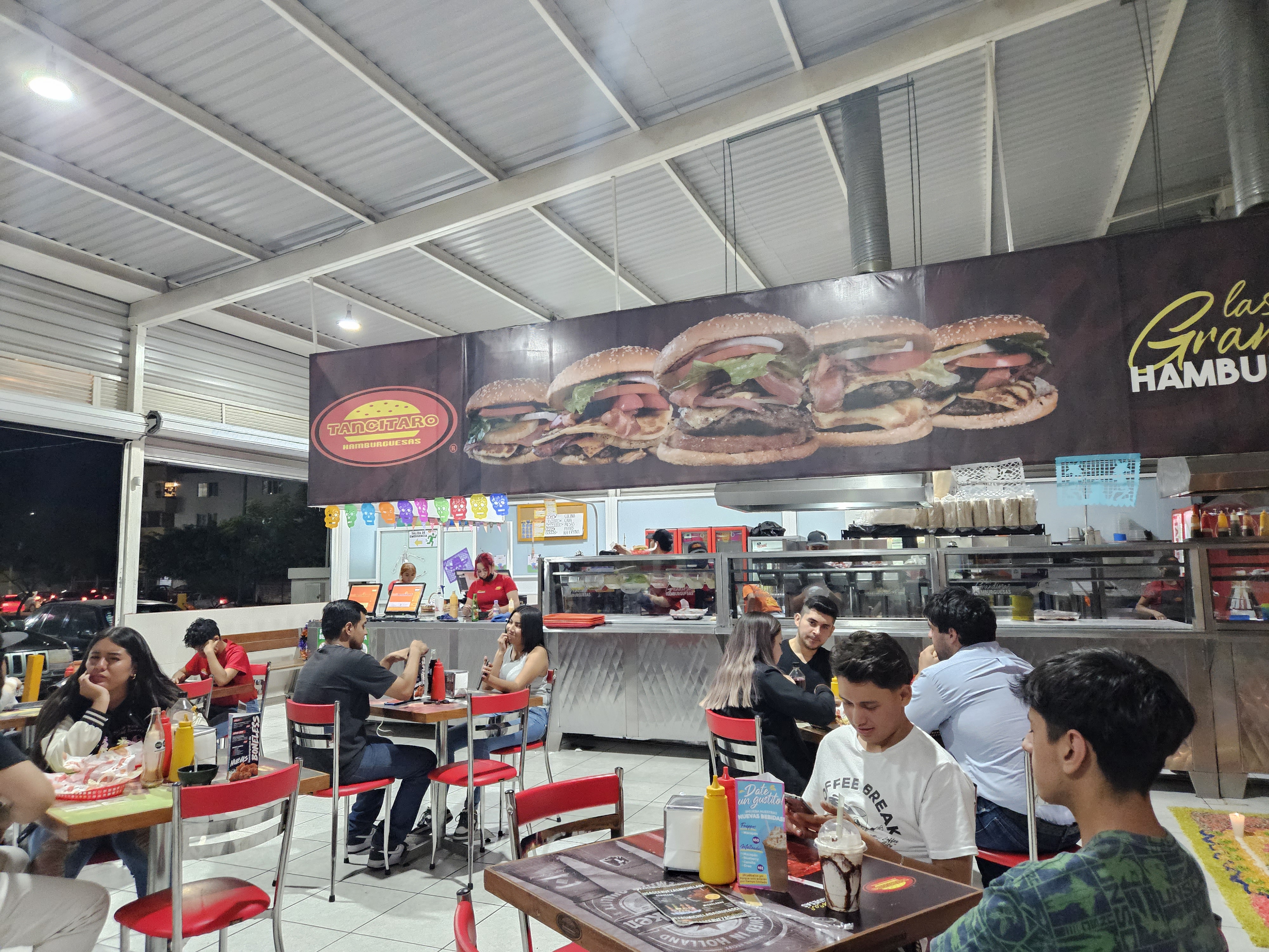 Hamburguesas Tancitaro Delta image 6