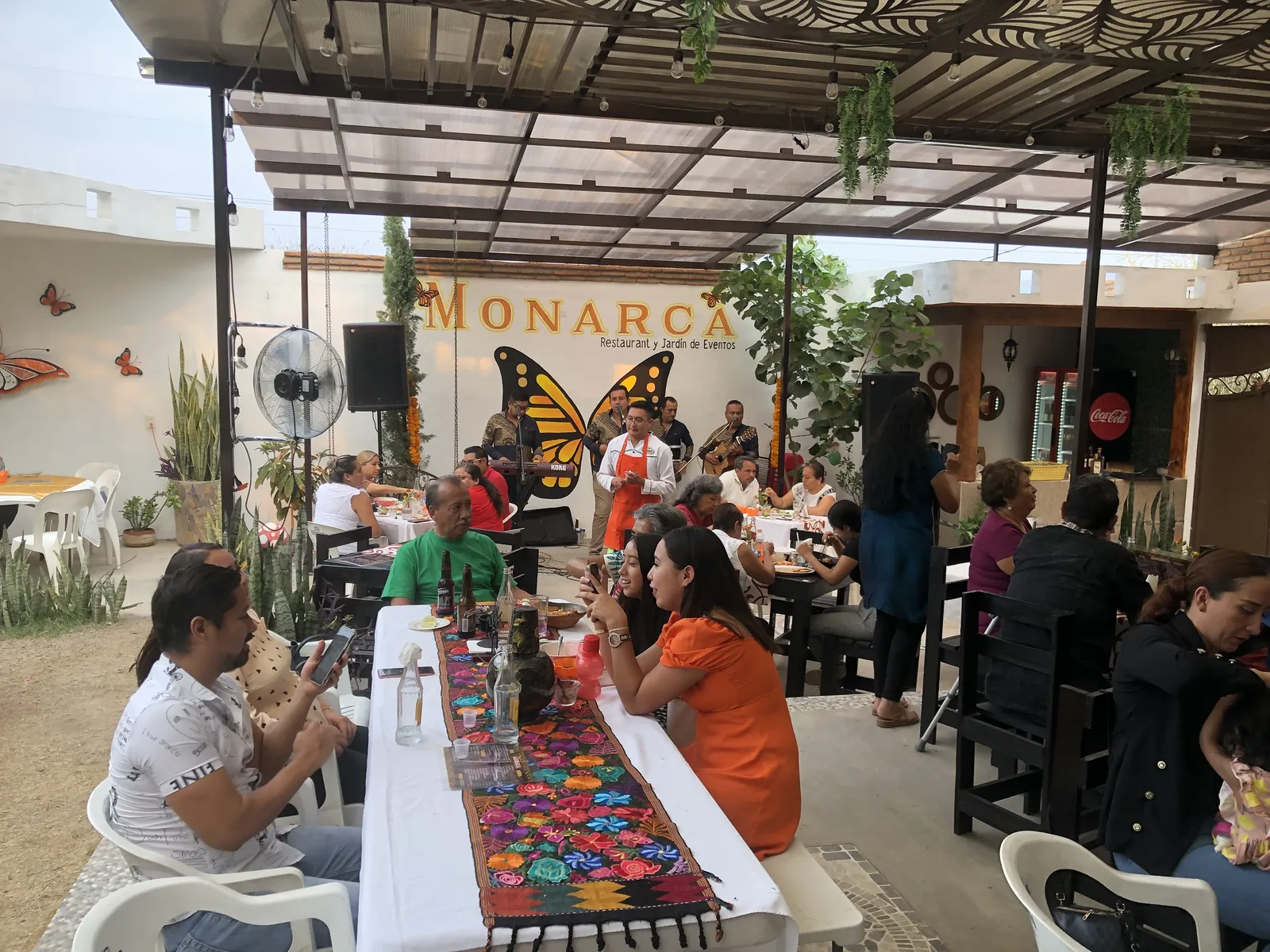 MONARCA restaurant y jardín de eventos image 8