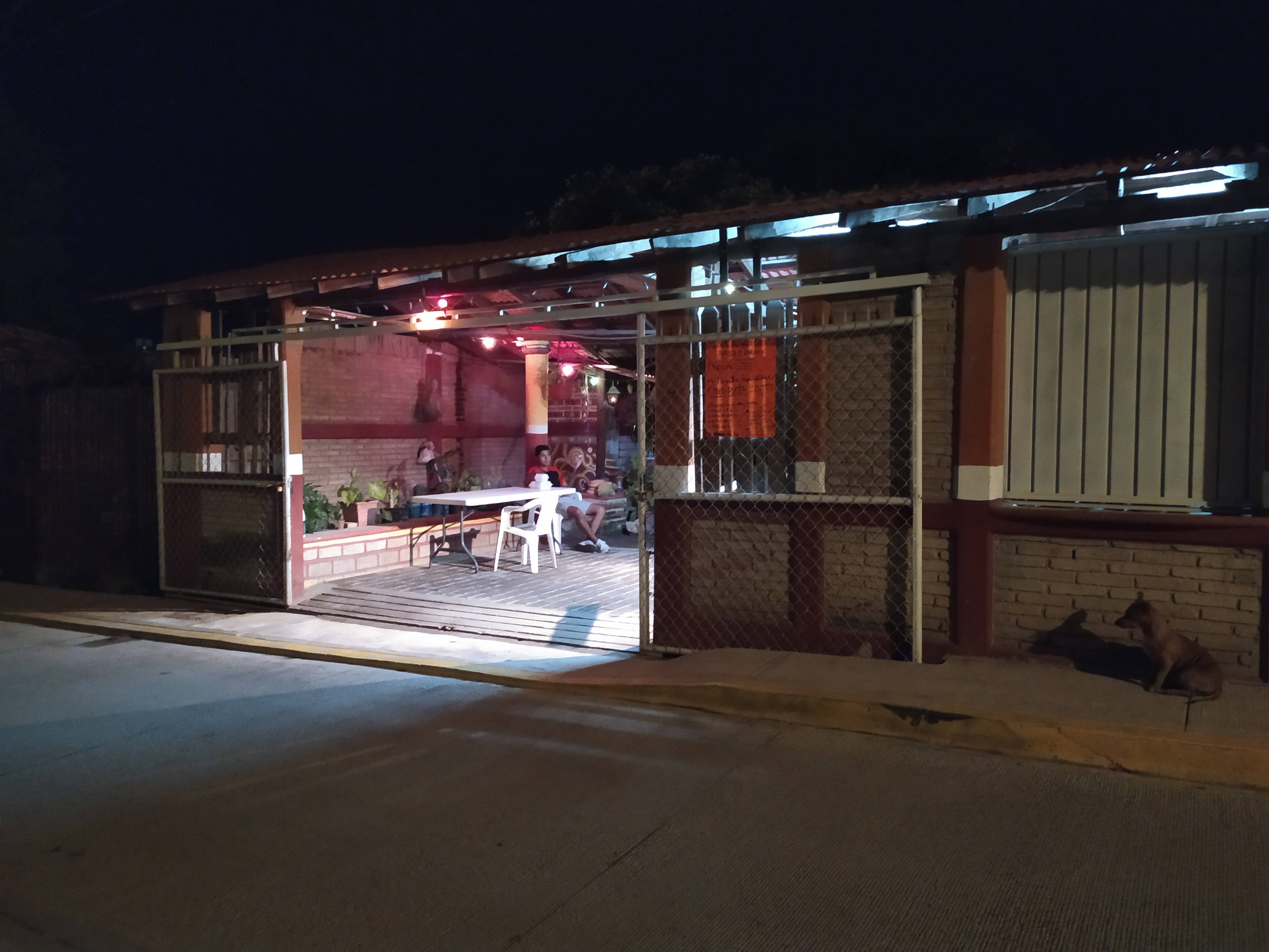 Los Arcos "Snacks" image 1