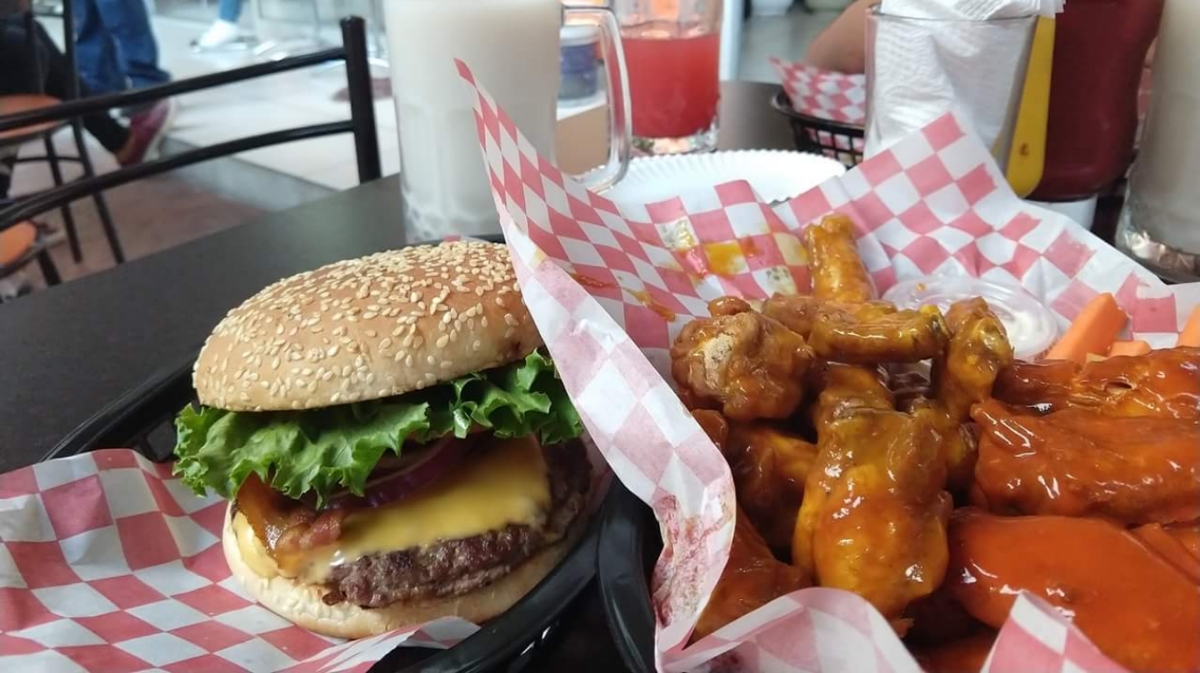 LaTeresa - Wings.Pizza.Cheve image 2