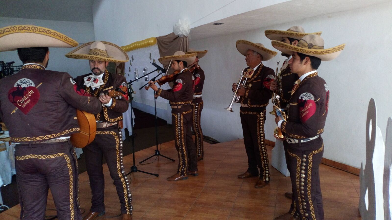 Mi Amistad image 6