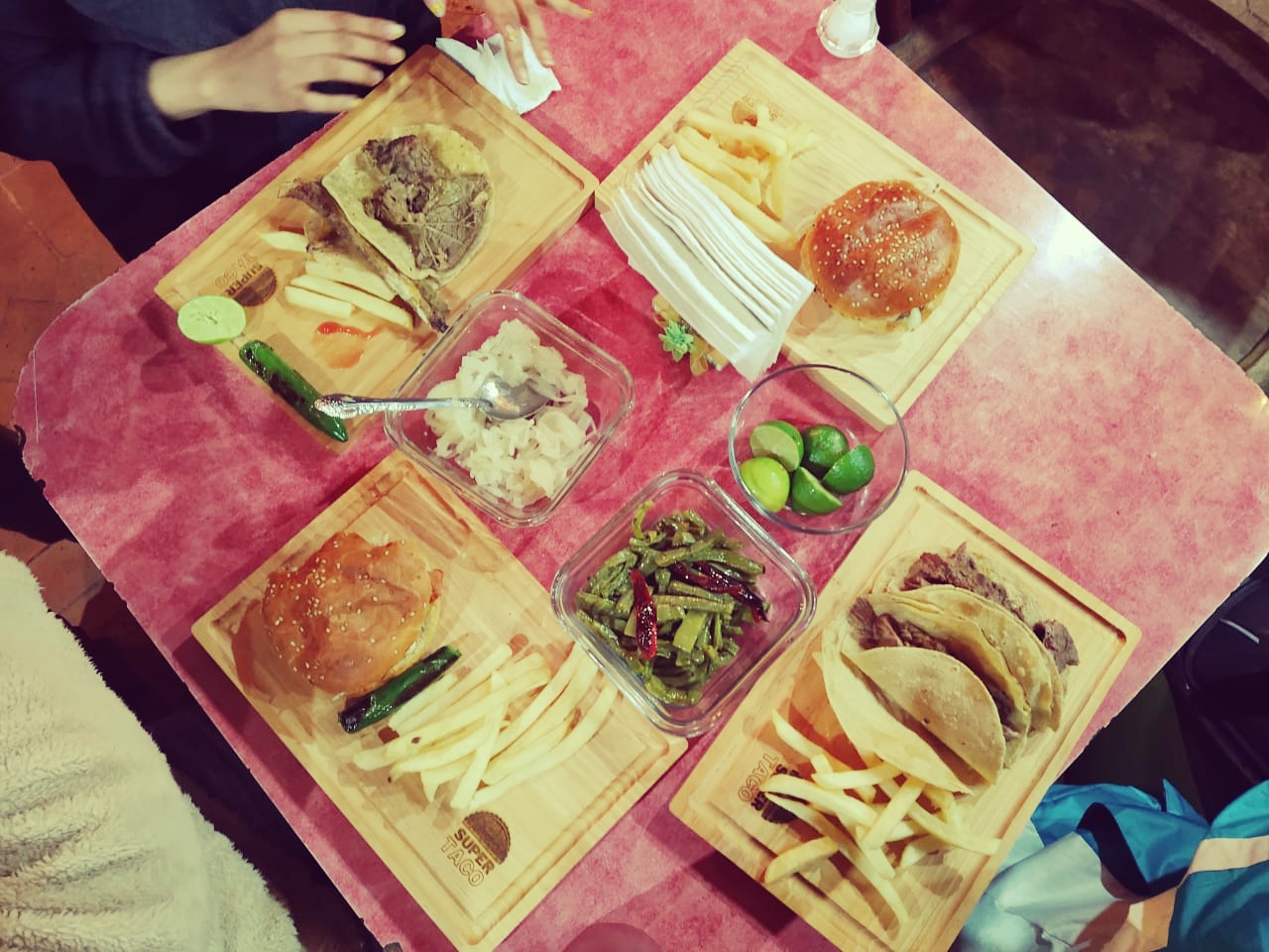 El Patrón Snaks & Drinks image 3