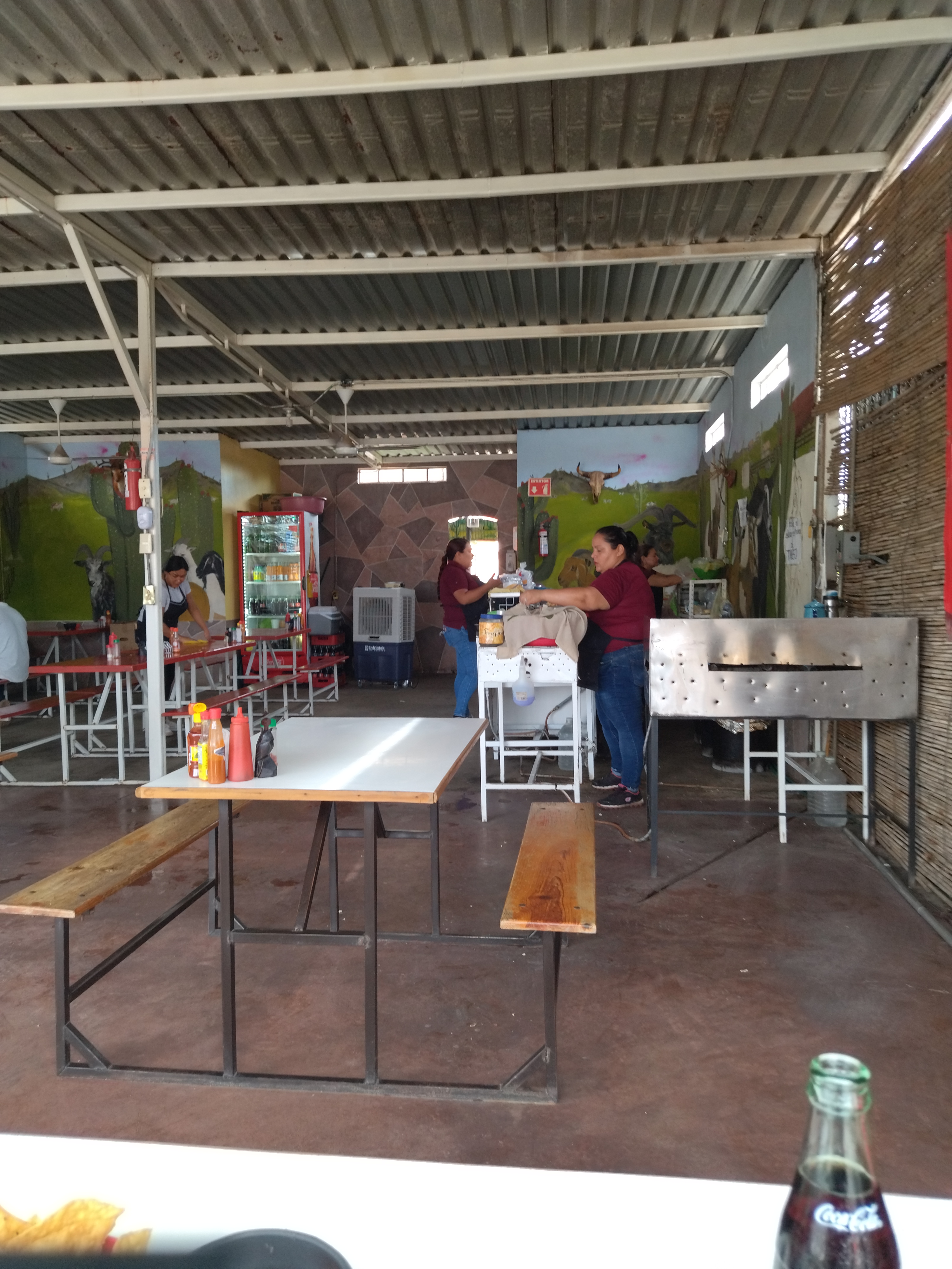 Birrieria Los Mendez image 3