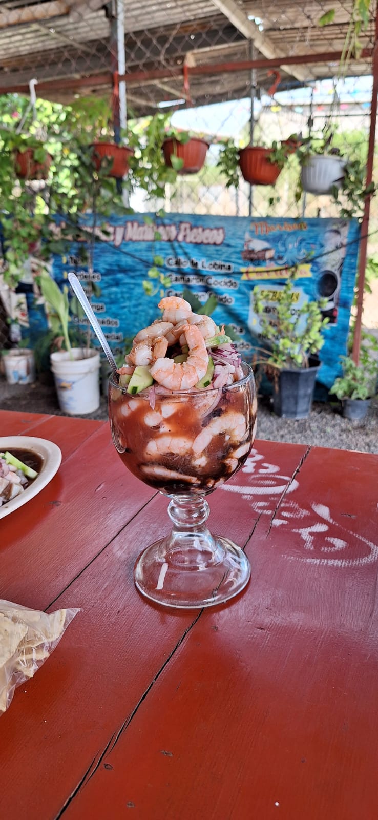 Mariscos "La Carretita" Aqui es con Regino image 4