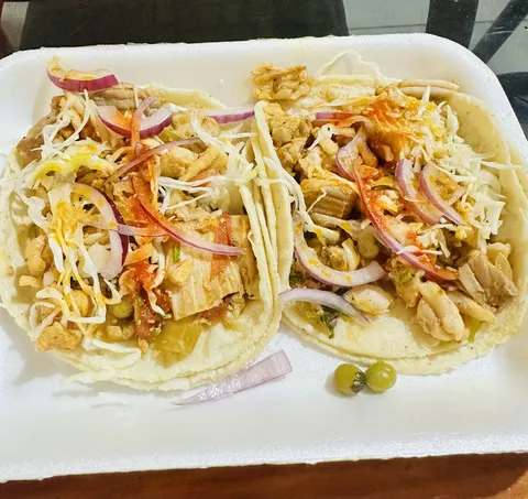 Cahuamanta Don Chuy image 1