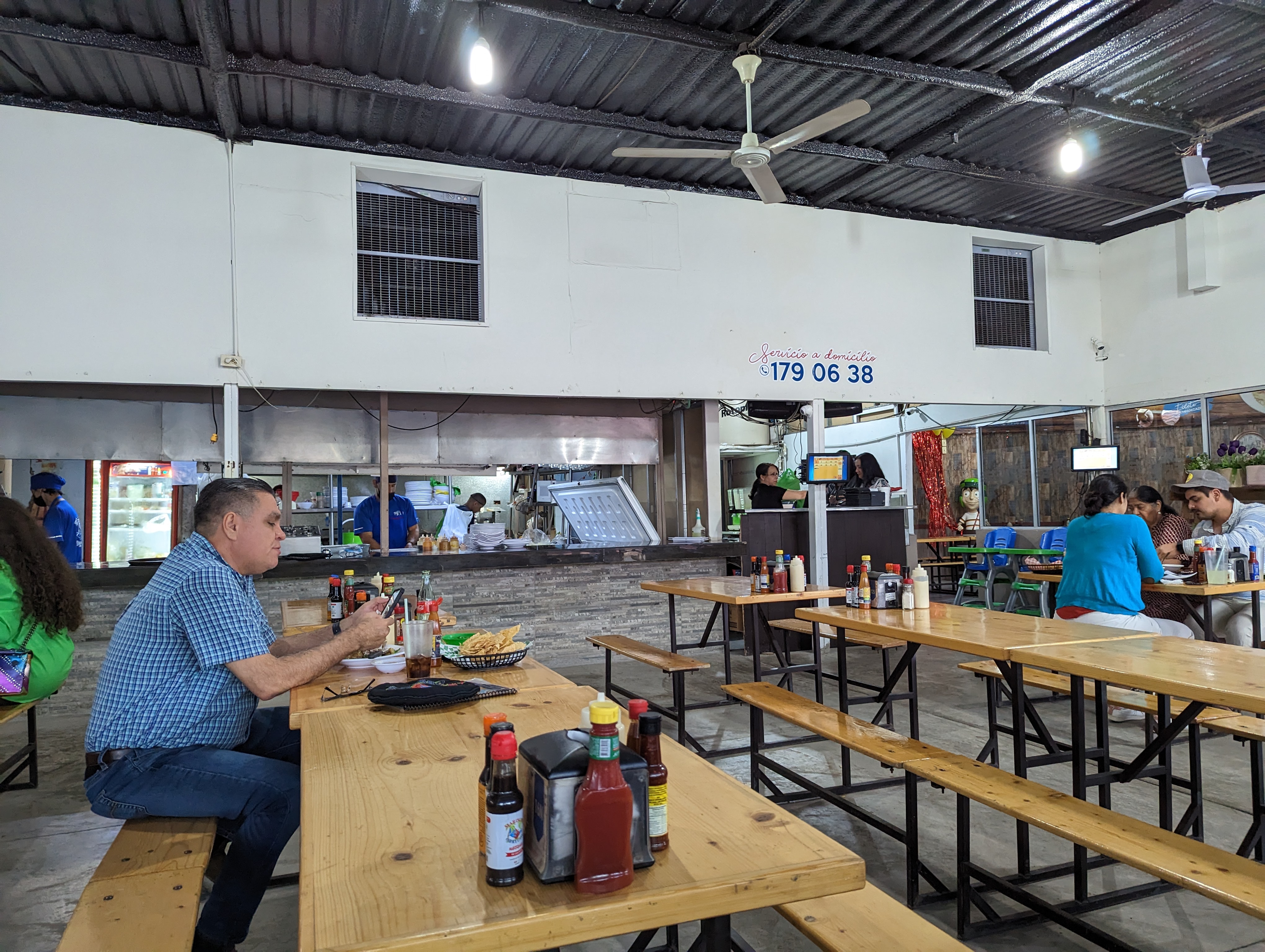 Mariscos Obregón image 8