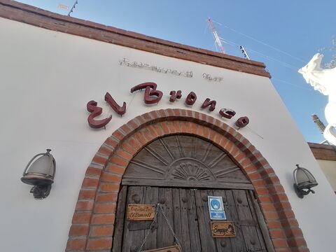 El Bronco image 4