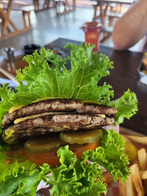 Mideliburgers image 7