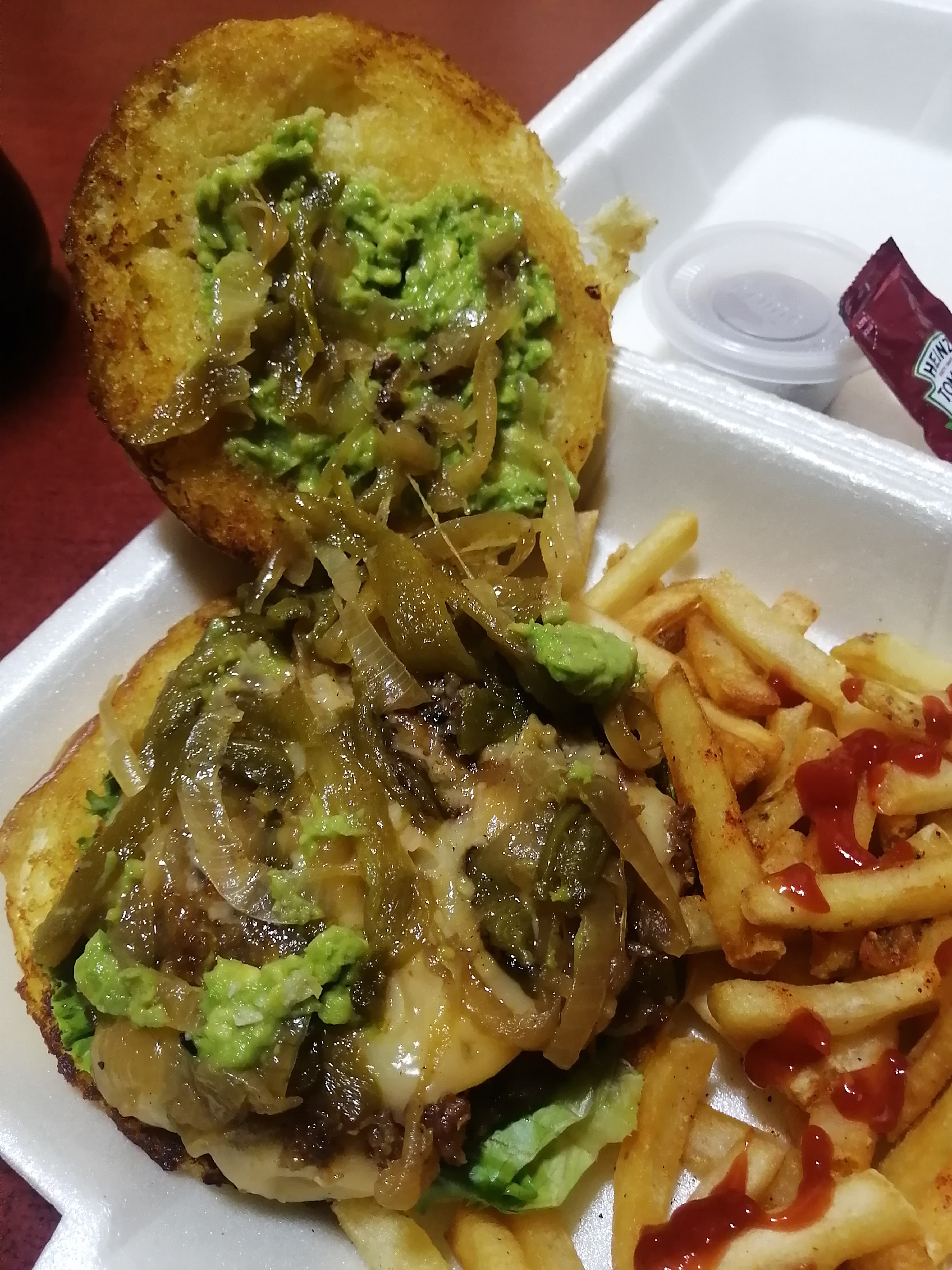 Qué Puso La Marrana Burger & Grill image 5