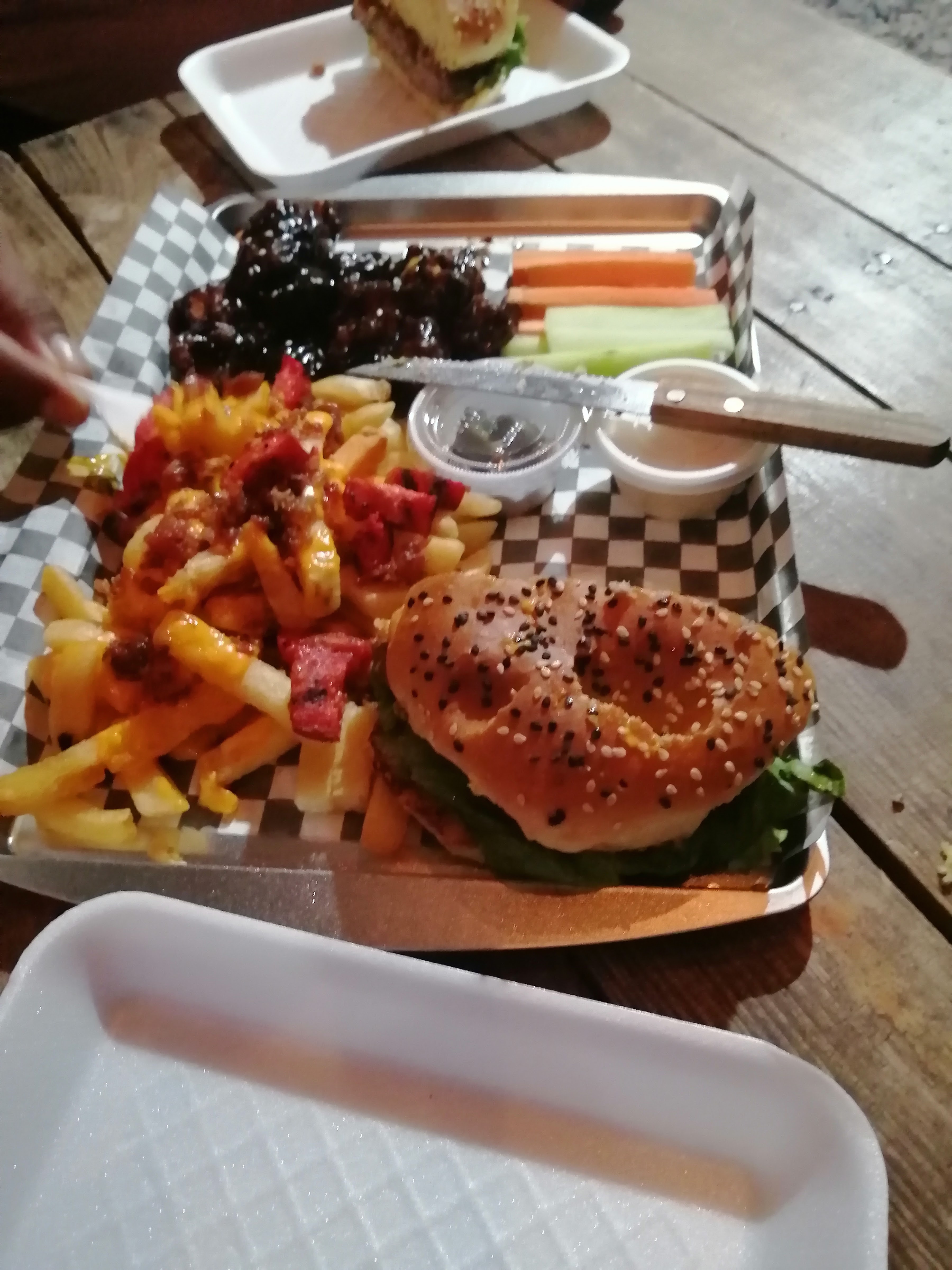 Qué Puso La Marrana Burger & Grill image 6