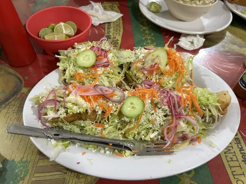 Cenaduría "RRR" image 3