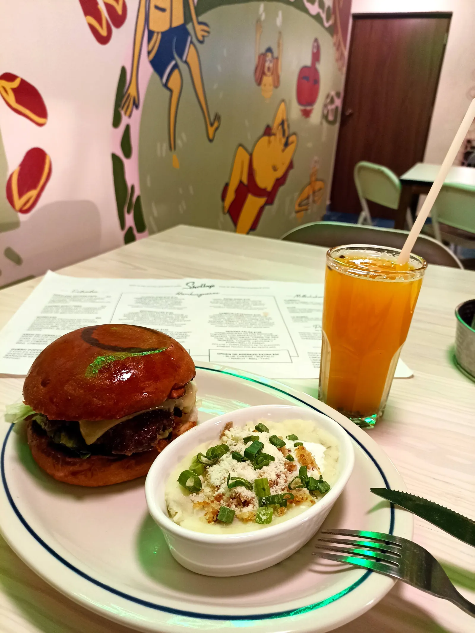 Shelby's Burger image 3