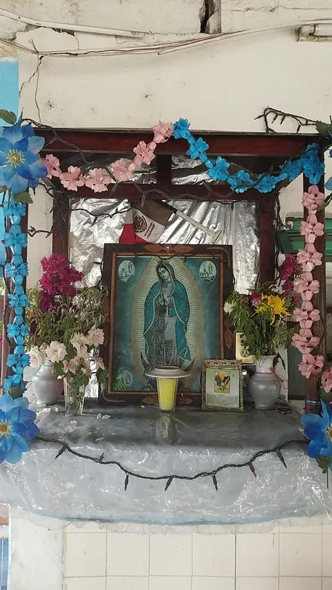 El Kiosco image 5