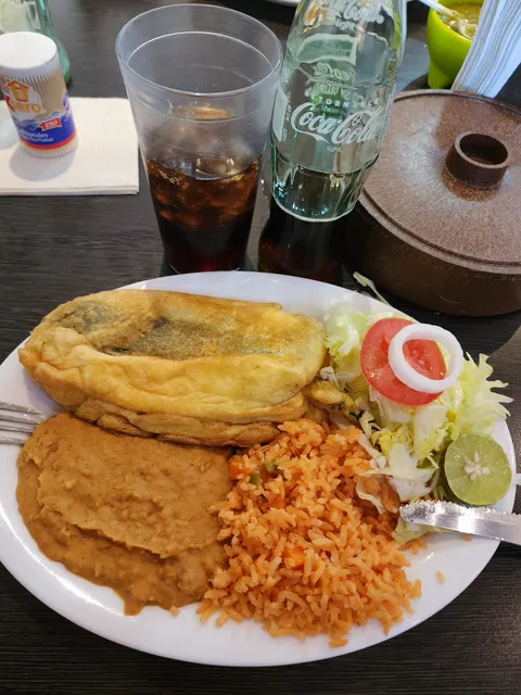 El porton image 4
