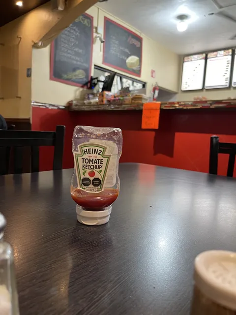 El porton image 8