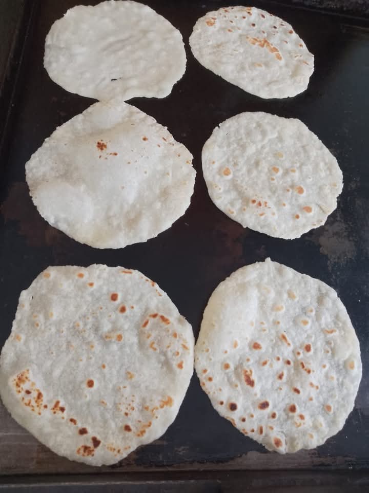 Tacos Mañaneros Juliáncito El Potrillo Y Menudo El Potro image 8
