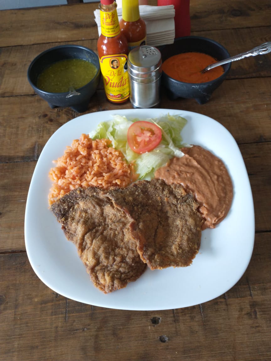 Bella Restaurant image 2