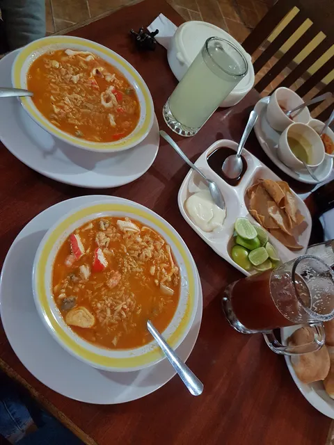 Mariscos Los Fernández Arco Sur image 1