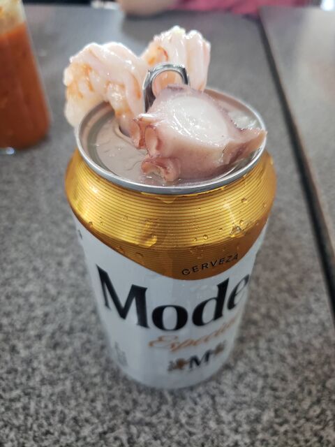 Mariscos Valle image 7