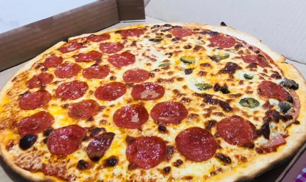 Pizzería Ahualulco Don Minos image 1