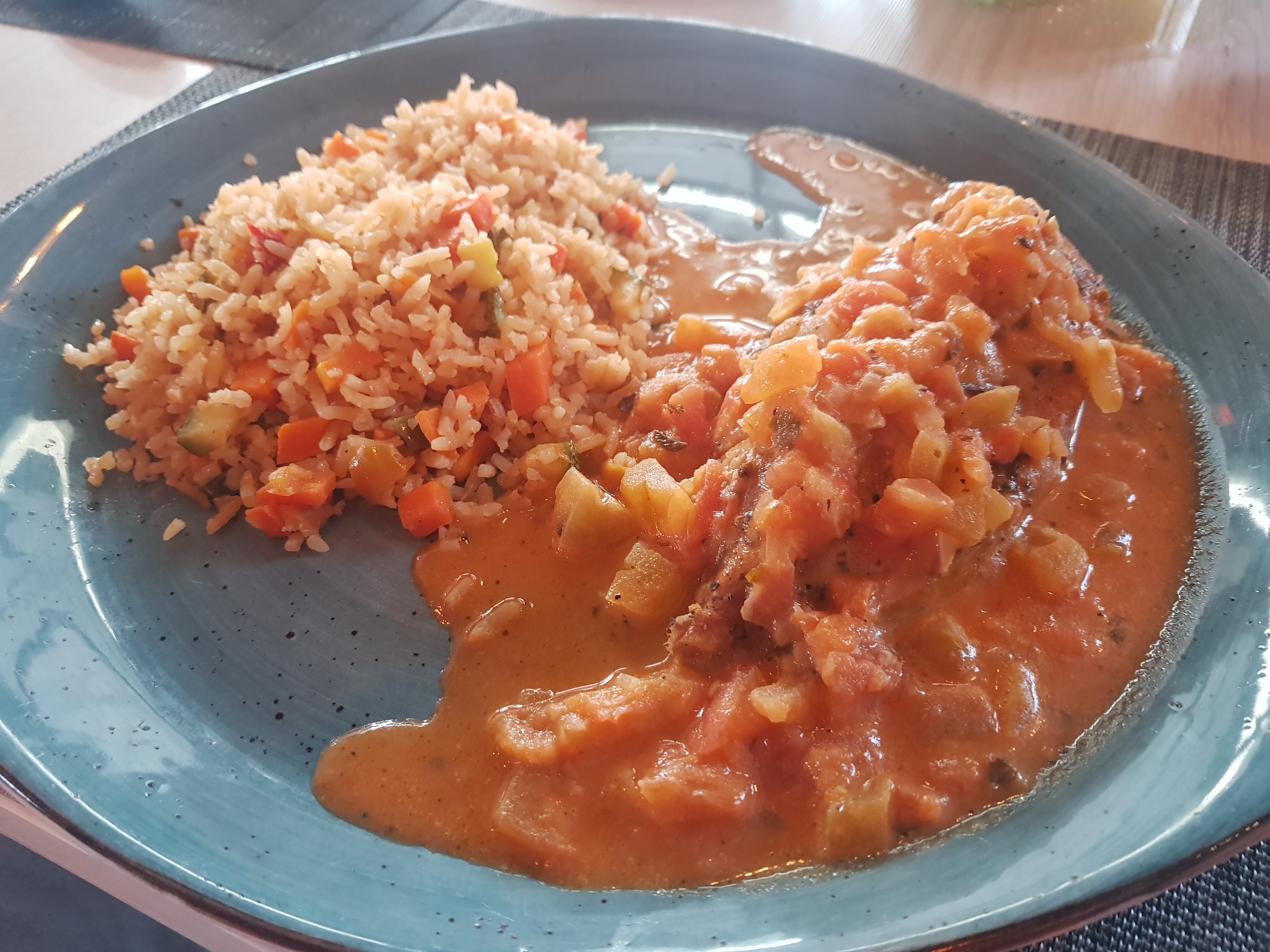 Restaurante Tuna Tomate image 2