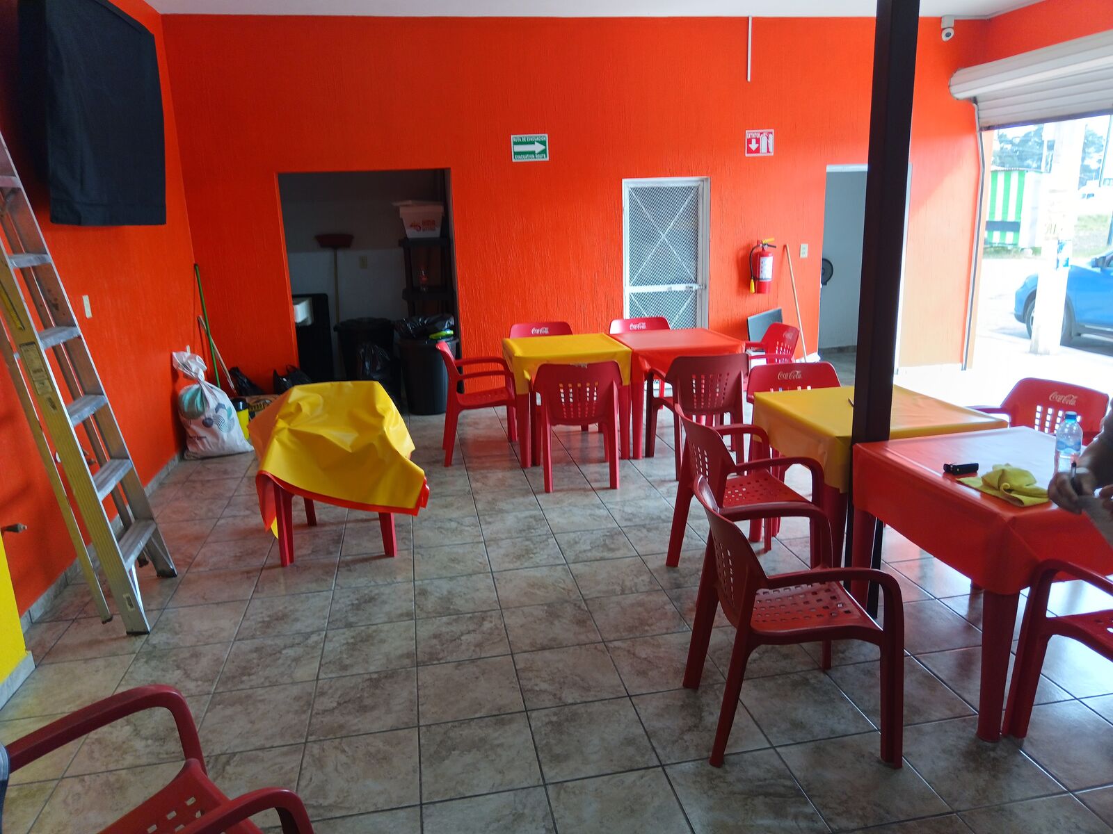 Cenaduria De La Rosa (Antojitos Mexicanos) image 1