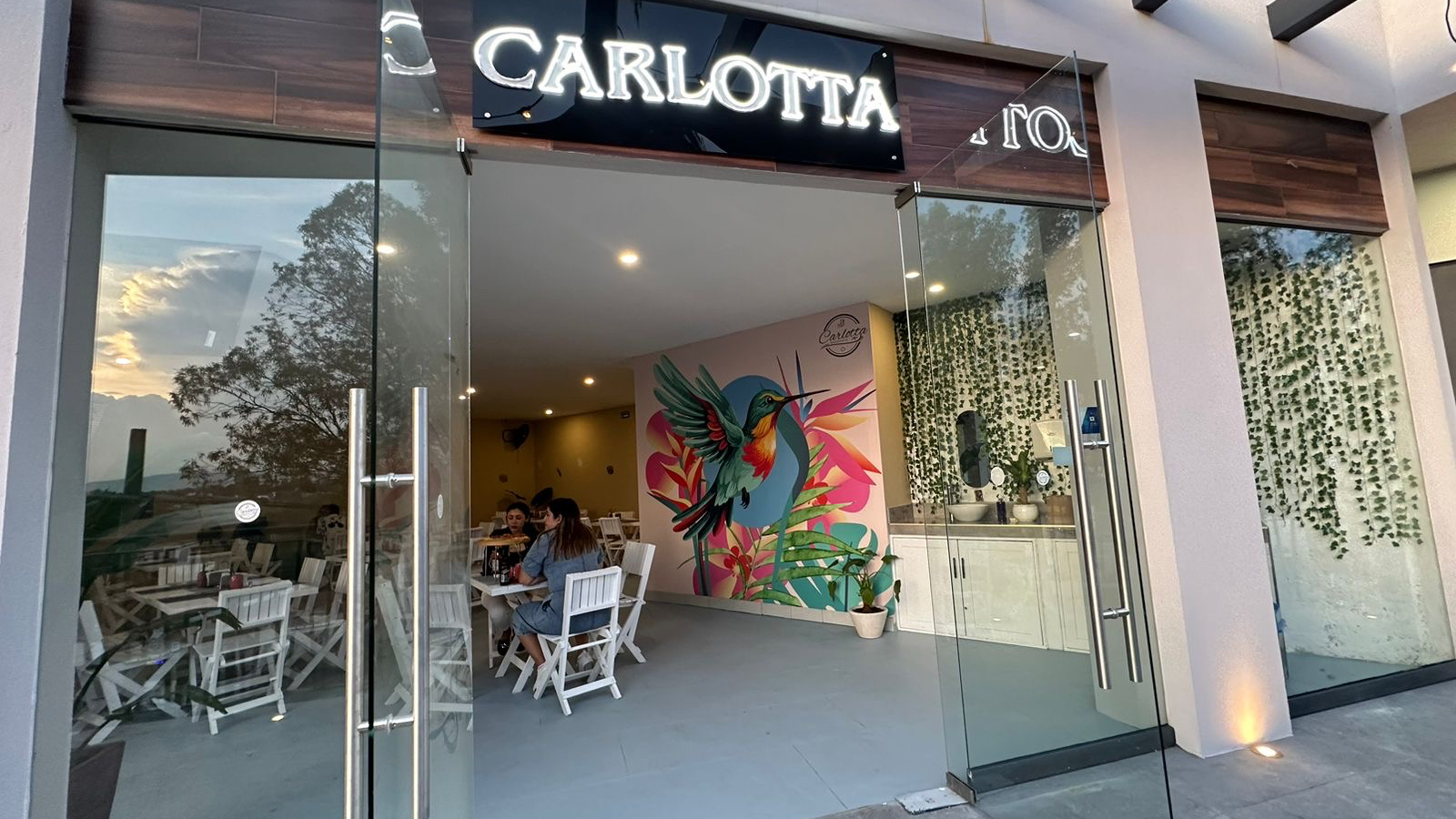 Carlotta Restaurante image 3