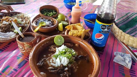 Birrieria Don Fer de Acatlan image 3