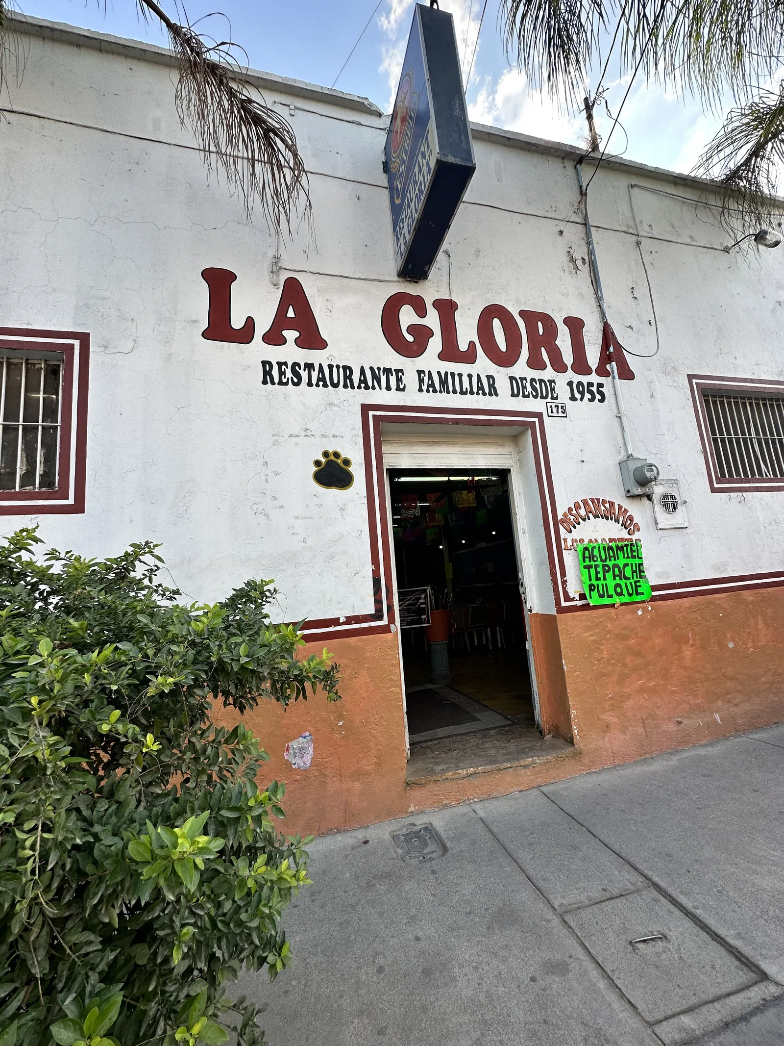 La Gloria image 9