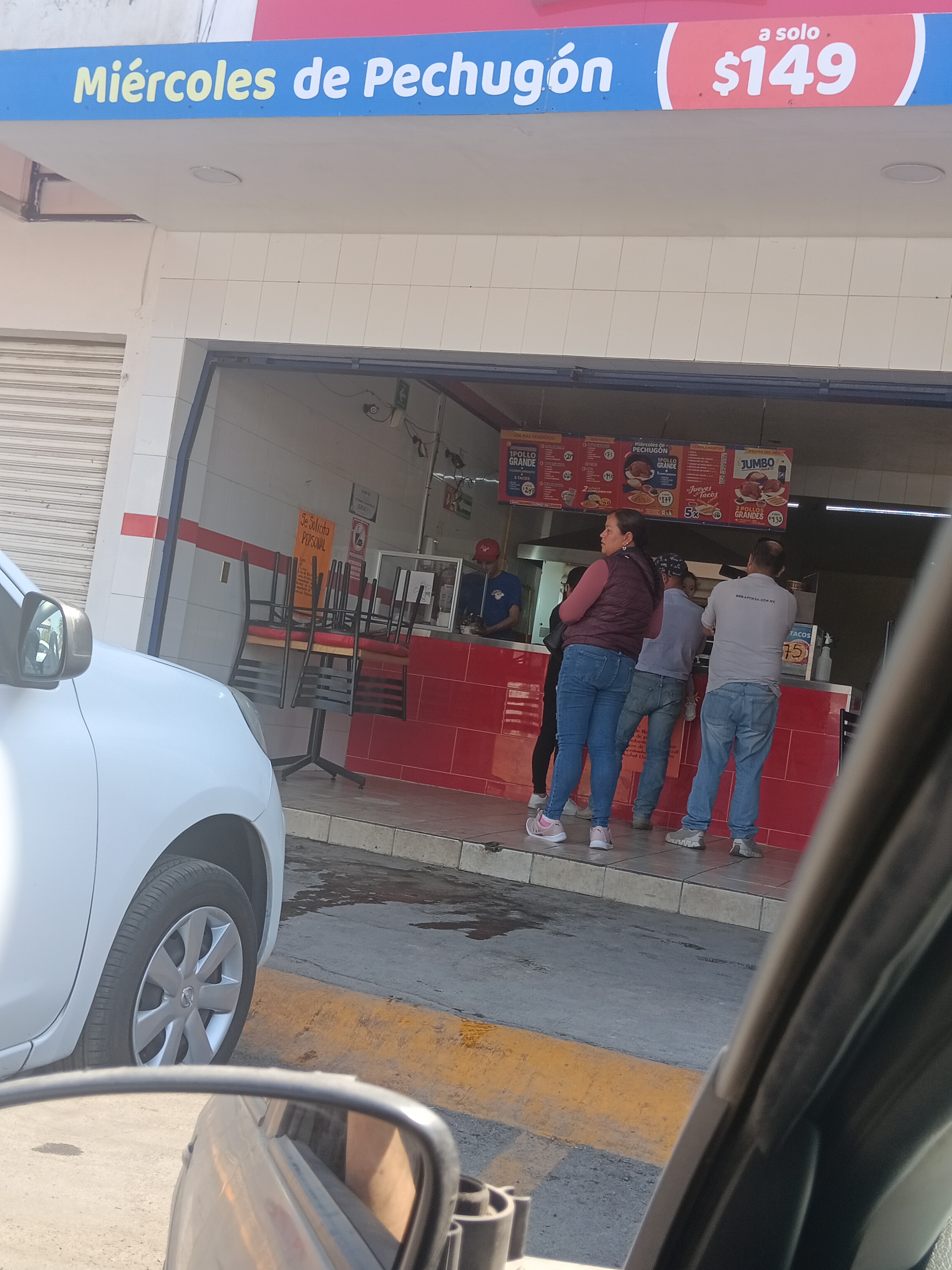 ROSTICERIA EL PECHUGON image 1