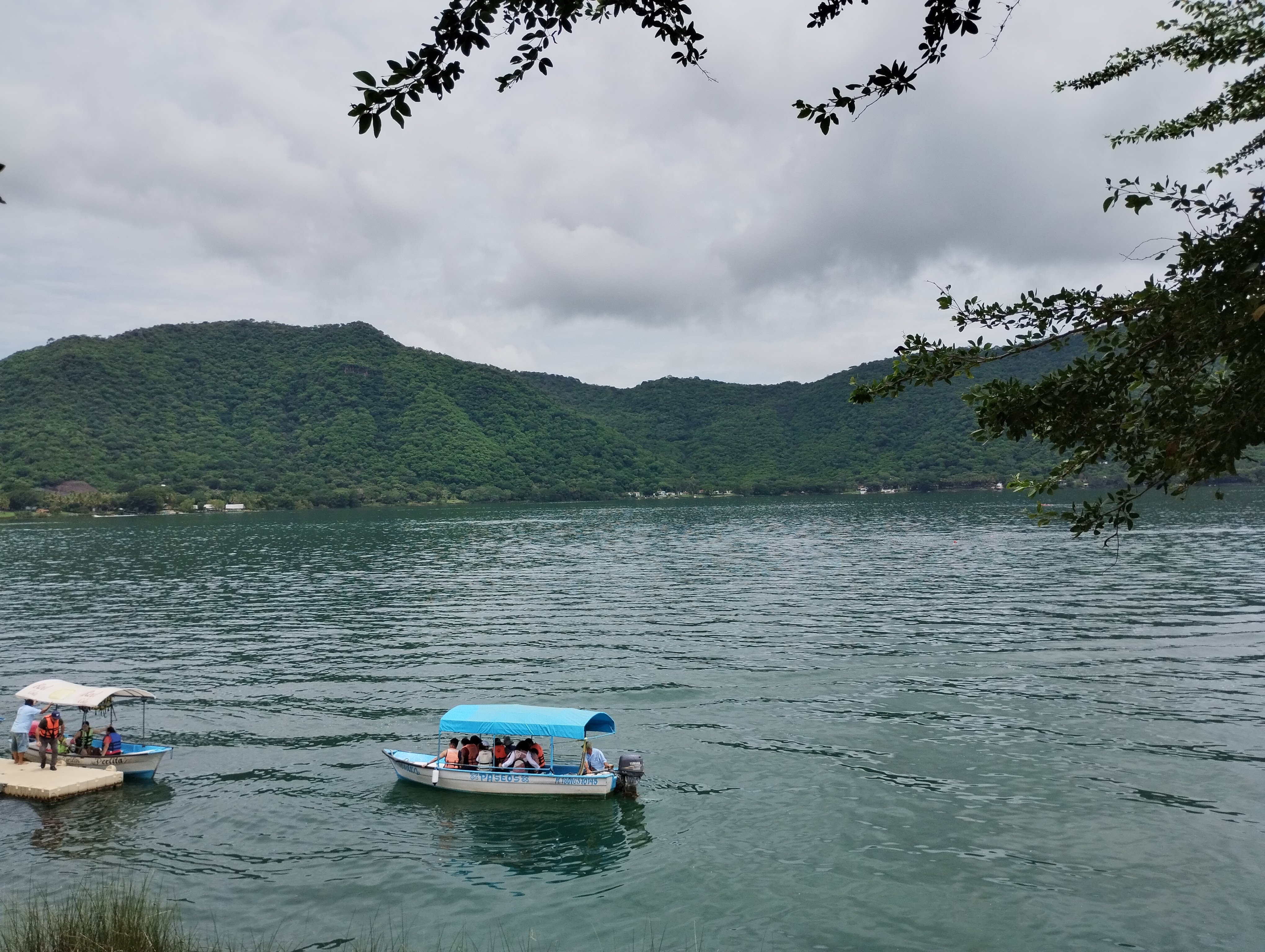 Lago Azul Restaurante Bar image 5