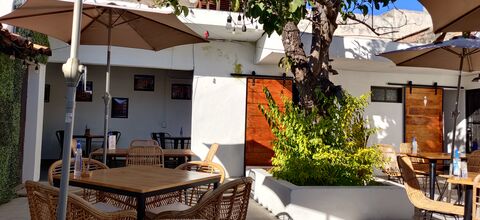 Castillo Rojo Restaurant image 1