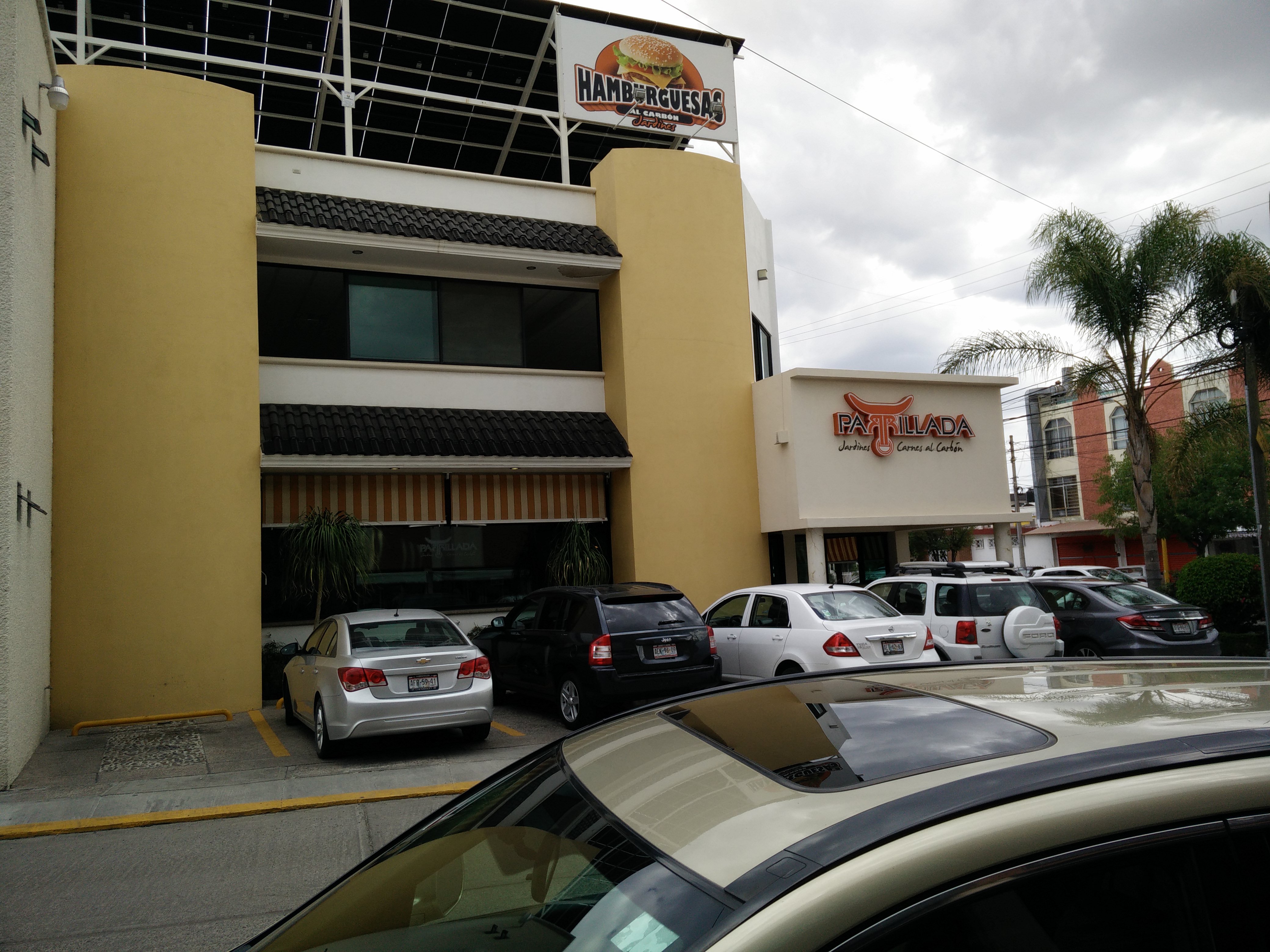 Parrillada Jardines image 3