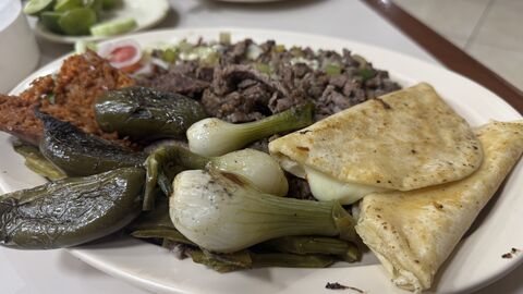 Parrillada Jardines image 4