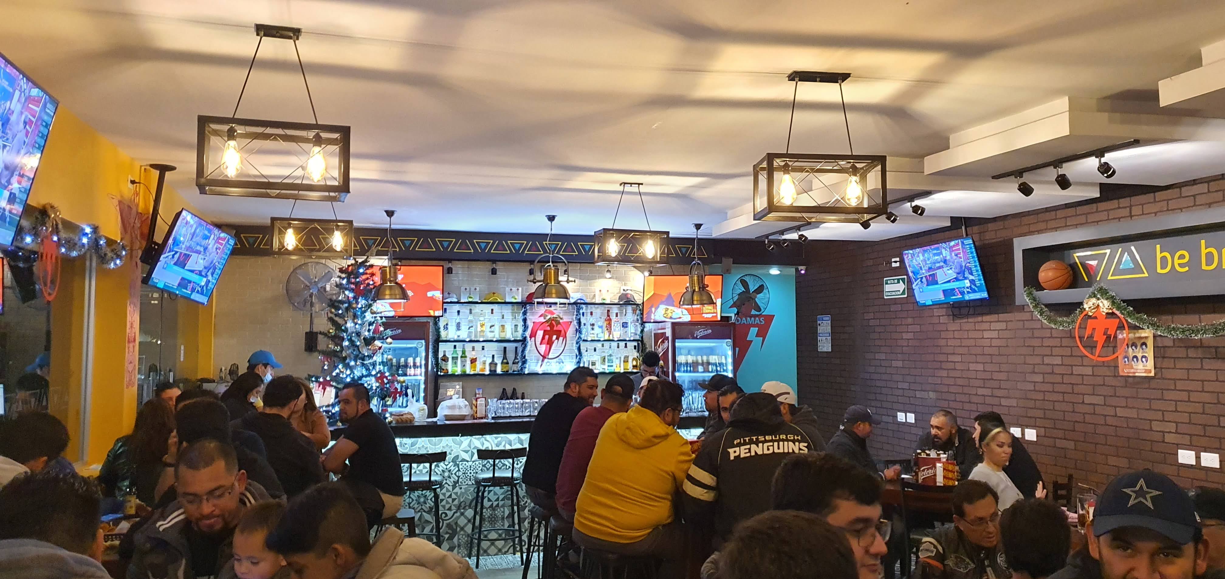 Thunder Wings image 1