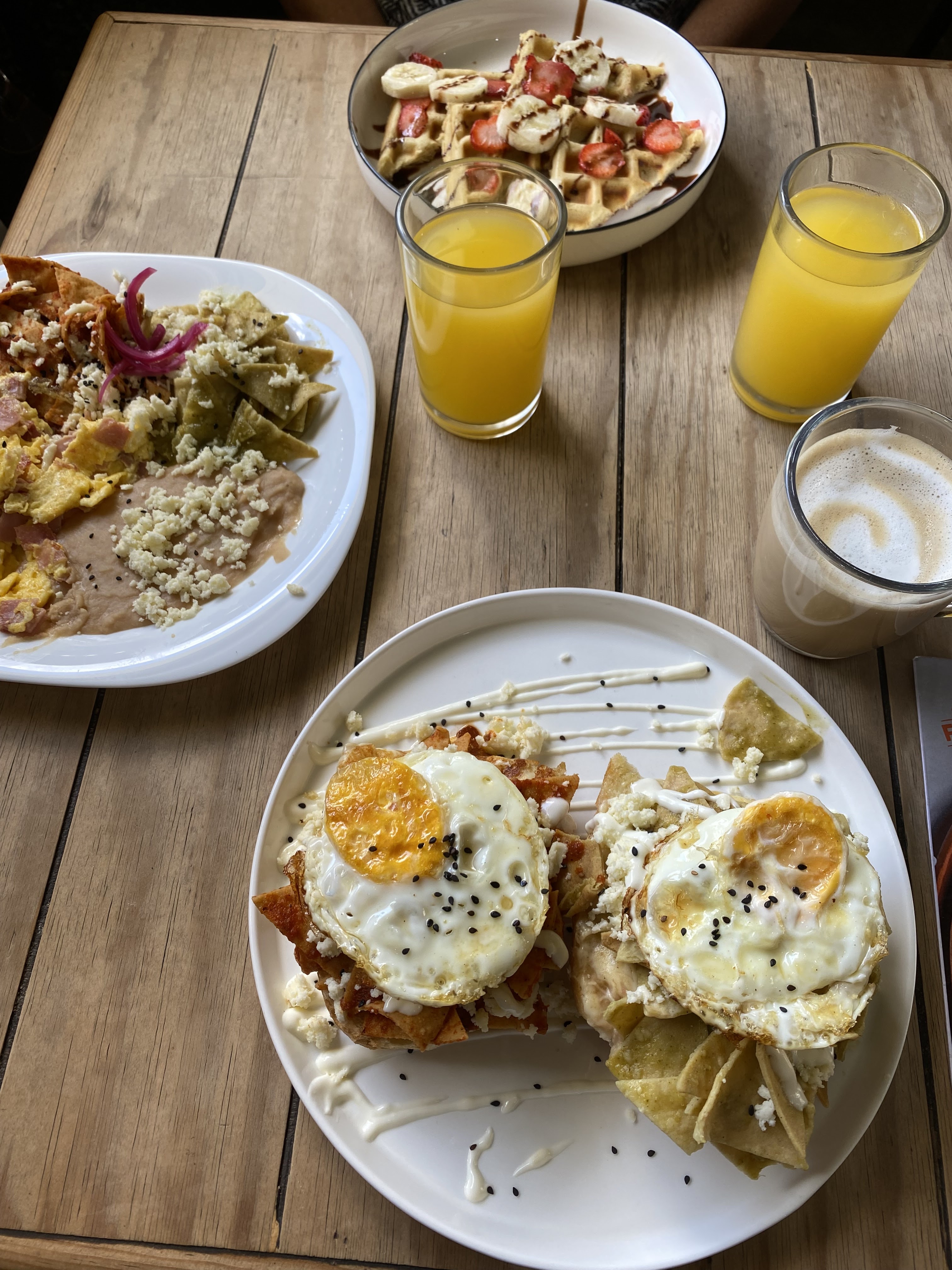 La Favorita Restaurante image 6