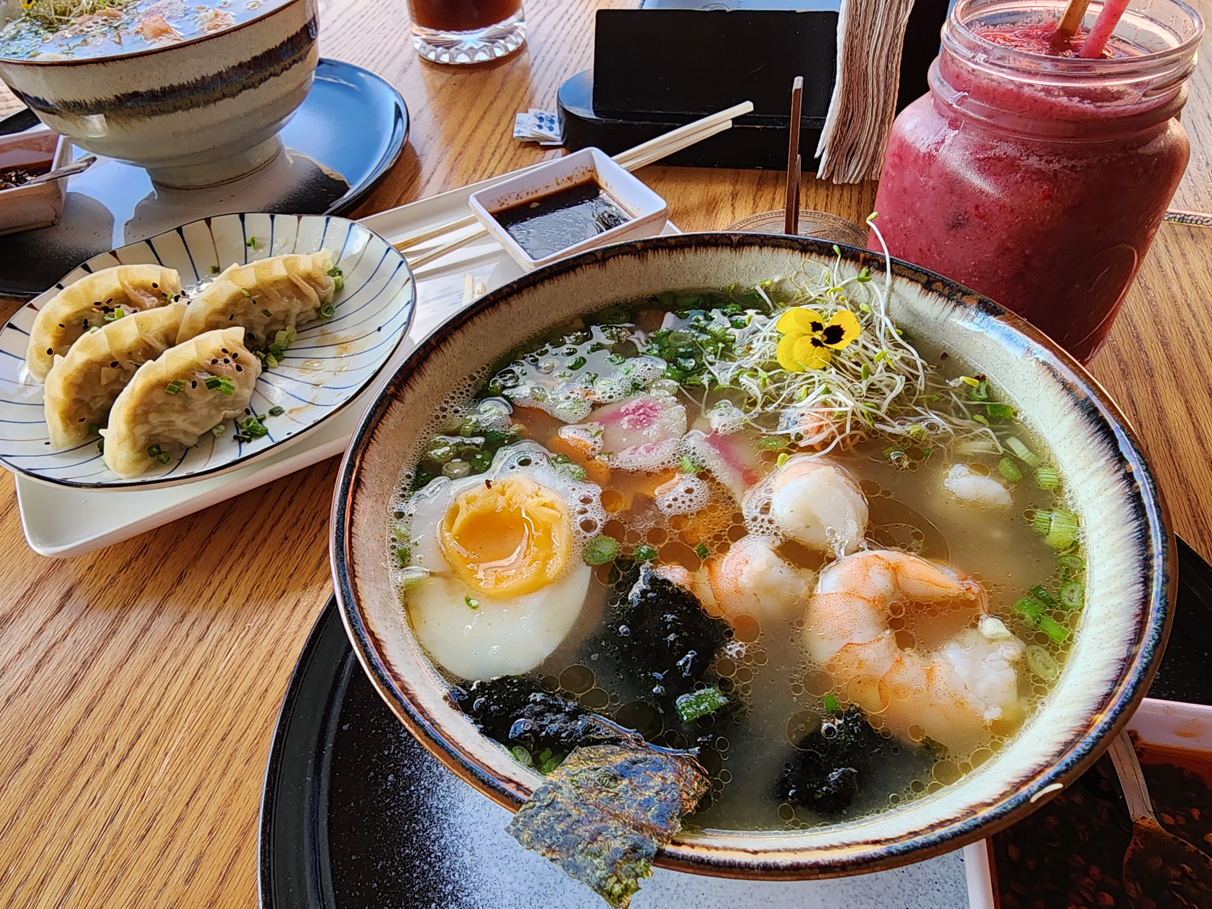 BATTA sushi - ramen image 2