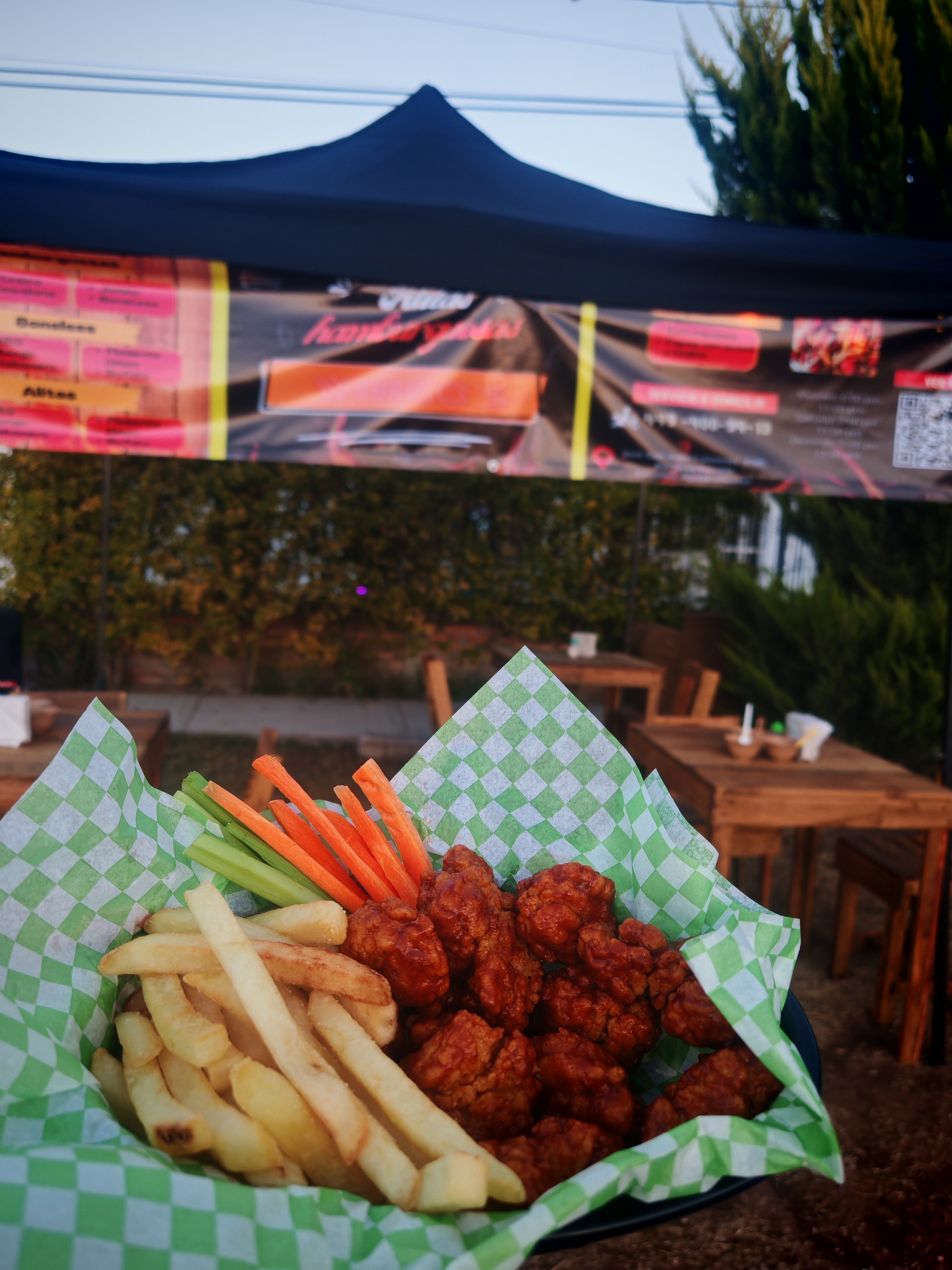 Alitas y Hamburguesas Wingo´s image 5