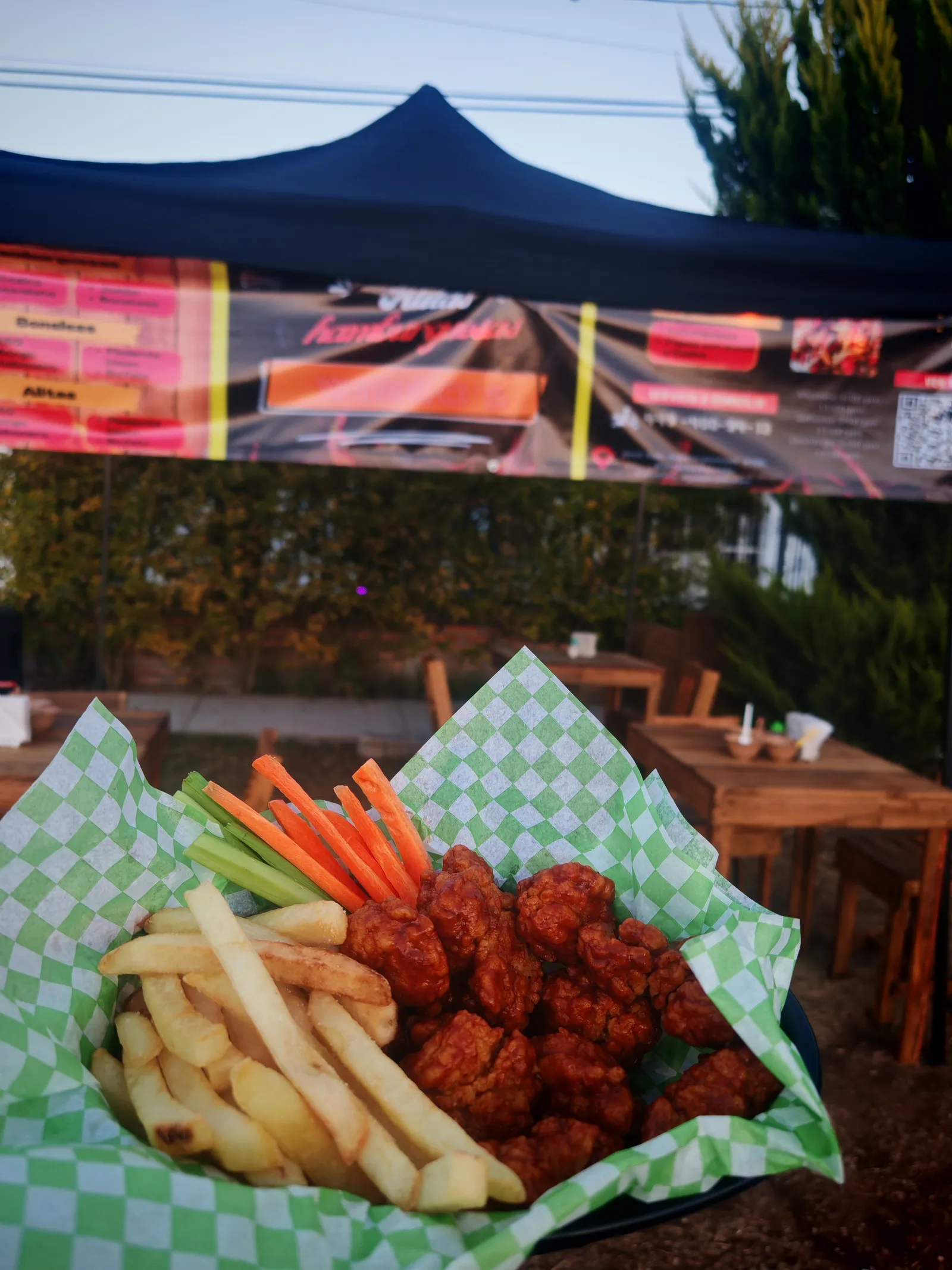 Alitas y Hamburguesas Wingo´s image 5