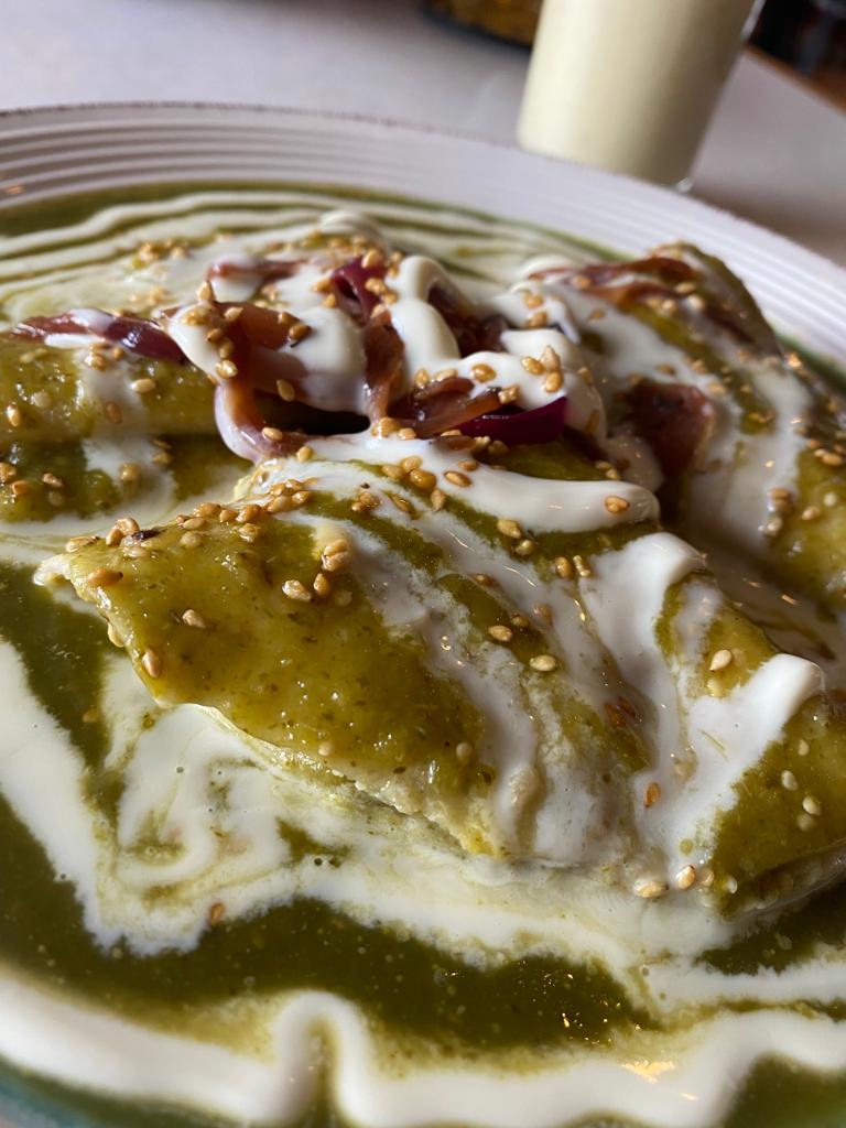 La Pera Restaurante image 10