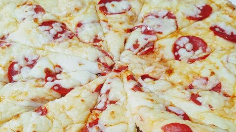 Pizza City image 2
