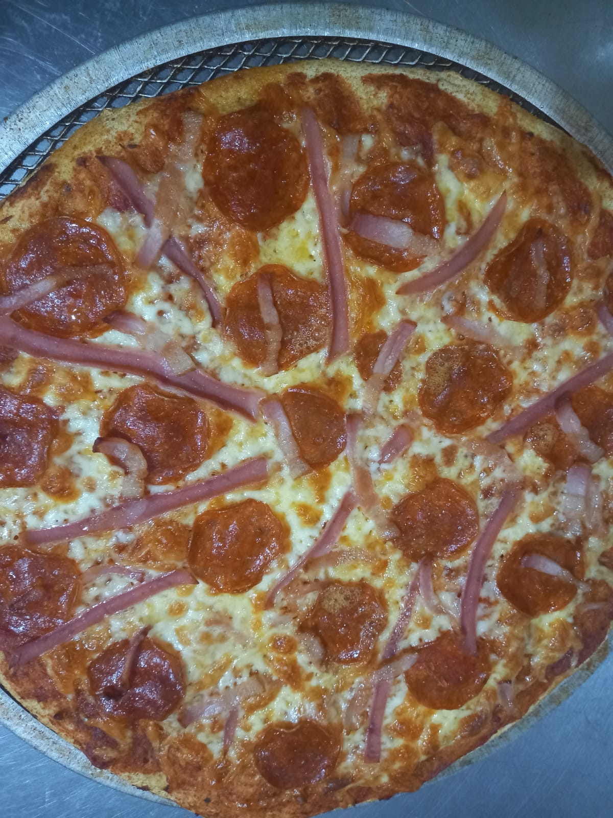 Pizzas via 16 image 5