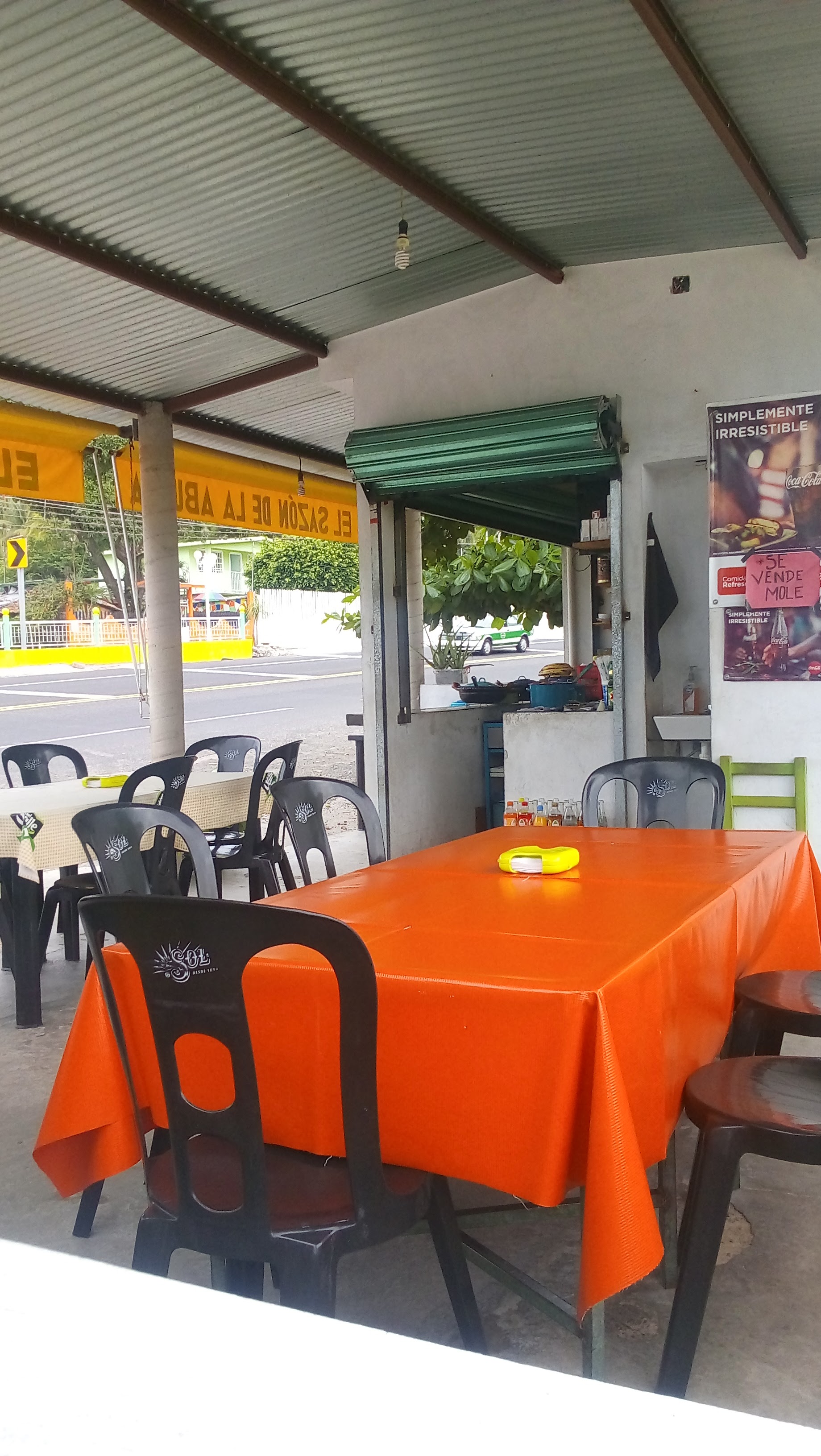 El Sazón de La Abuela image 2