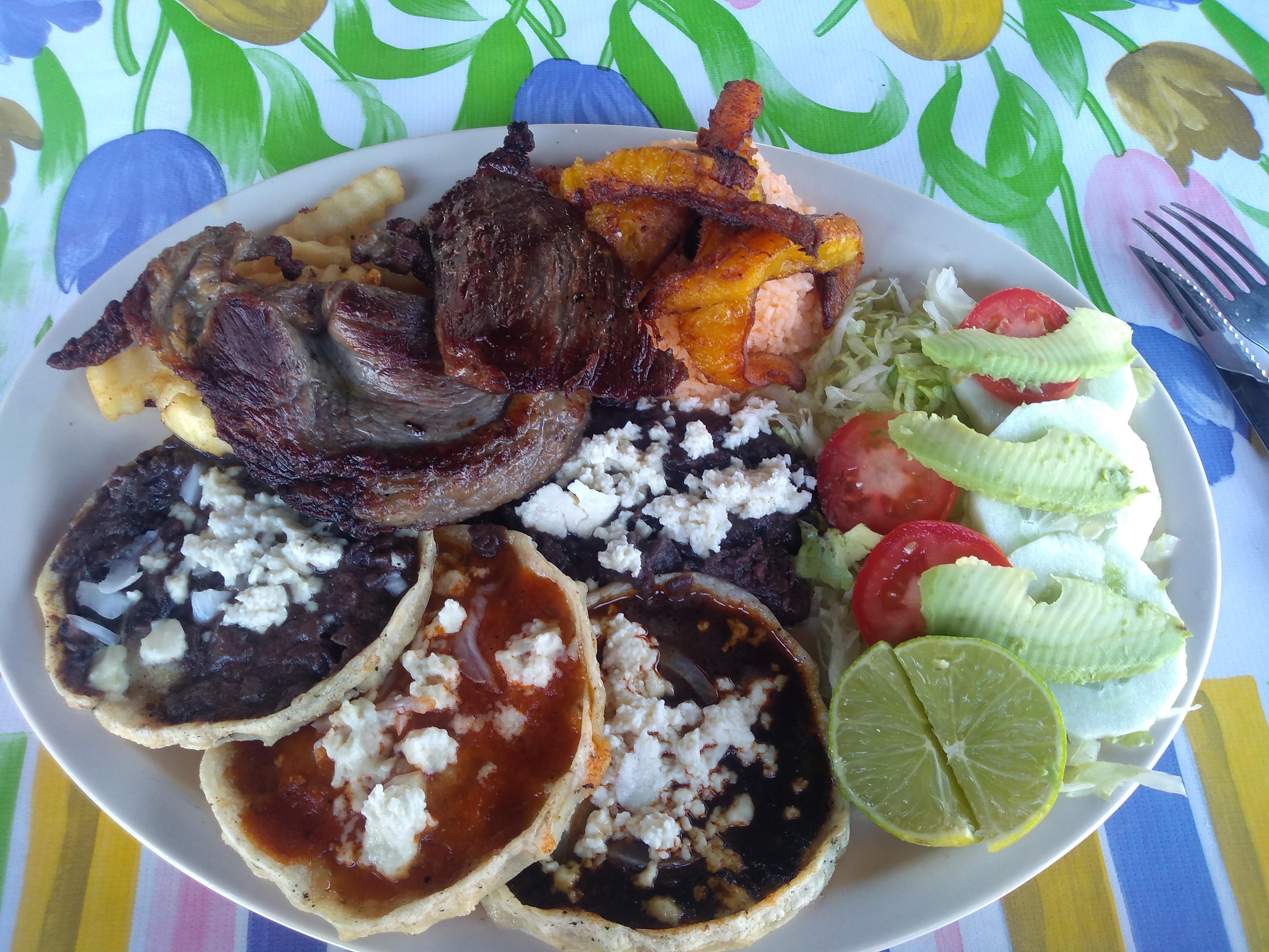 Comedor Las Palmas image 2