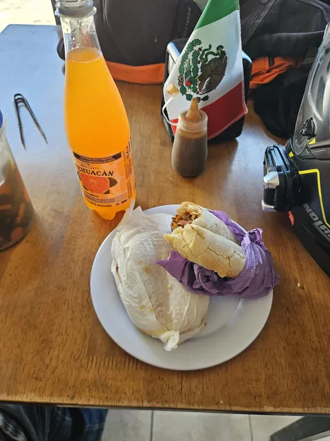 La Rielera Tortas image 2