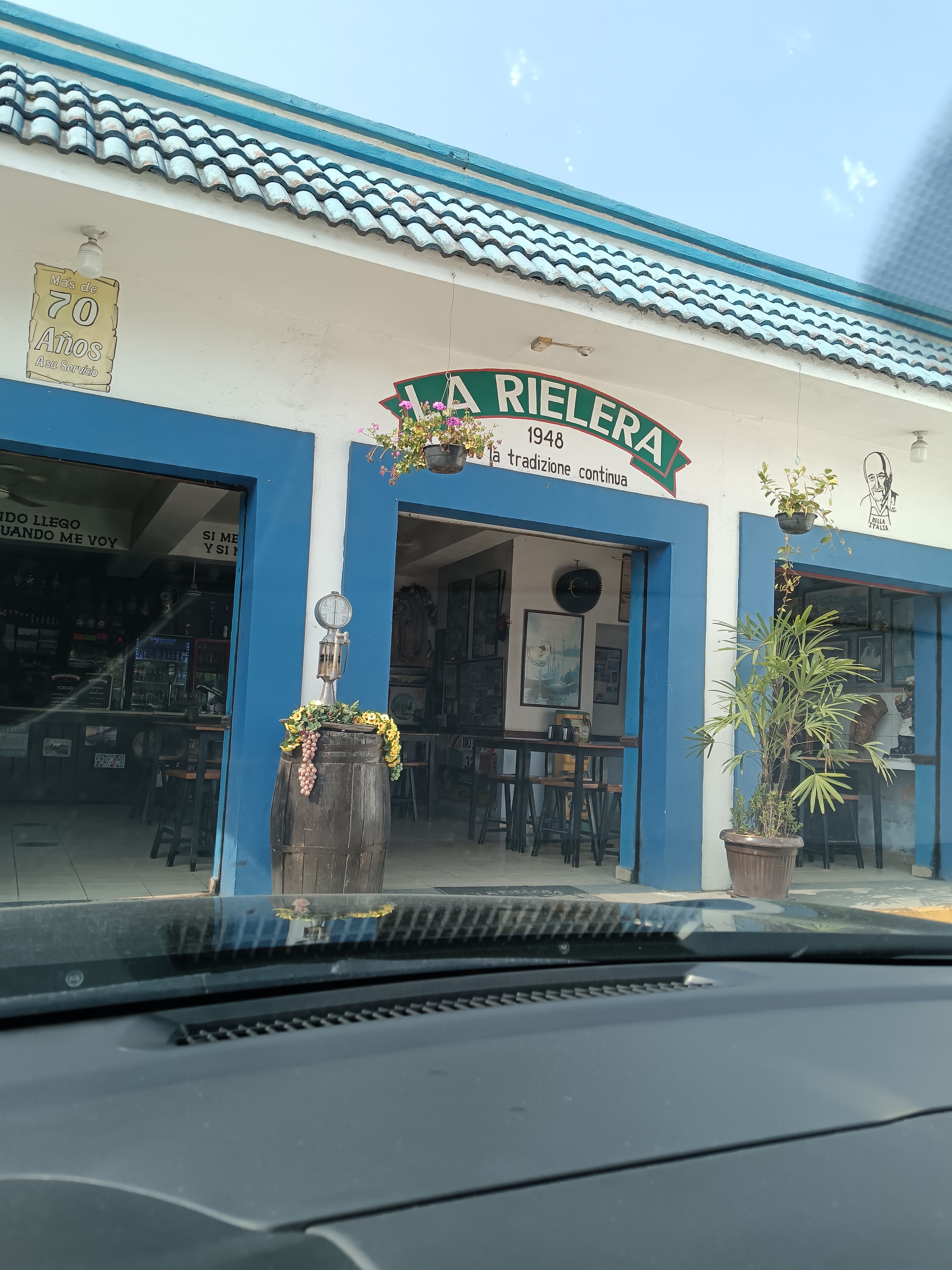 La Rielera Tortas image 4