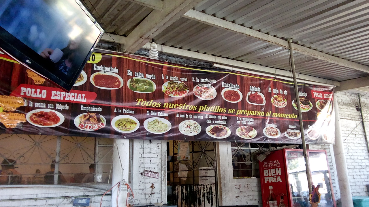 Pollos Garlez image 1